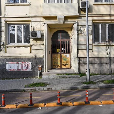 Small Studio On Budget In The Heart Of City Varna Exterior photo