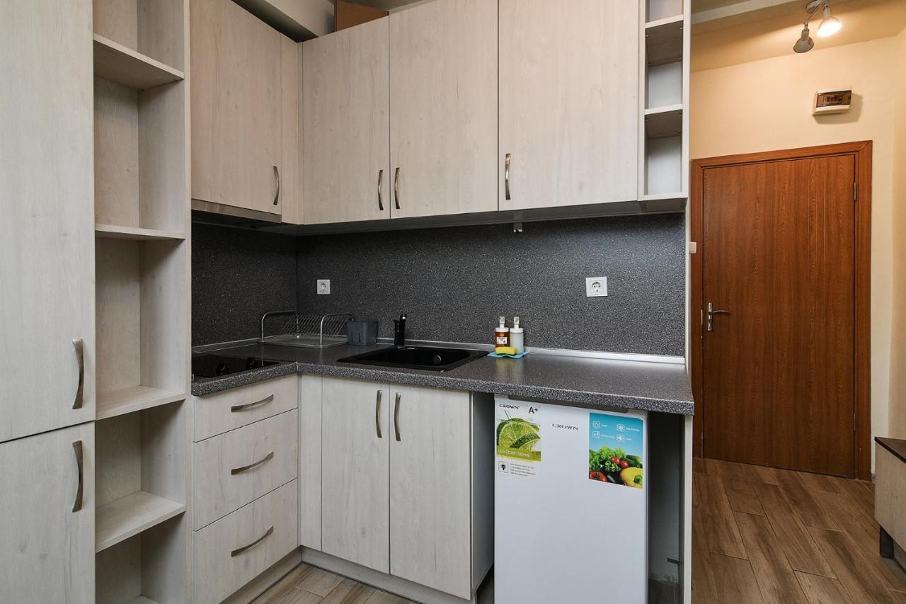 Small Studio On Budget In The Heart Of City Varna Exterior photo